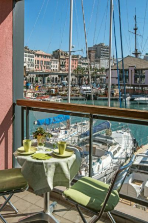 Sull'Acqua del Porto Antico, Genova